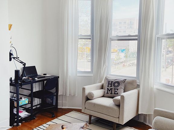 Plenty of sunlight all day