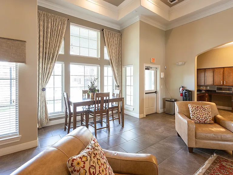 Freedom Hills Ranch Apartments — Photo 52