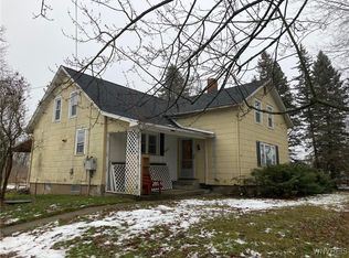 5831 Shawnee Rd, Sanborn, NY 14132