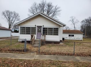 305 McKinley St, Georgetown, IL 61846