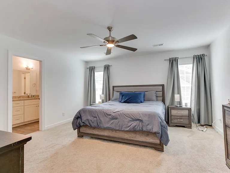 2416 Trafton Pl — Photo 31