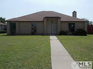 1341 Roan Dr, Lancaster, TX 75134