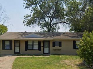 2000 Spring Lake Dr, Mesquite, TX 75149