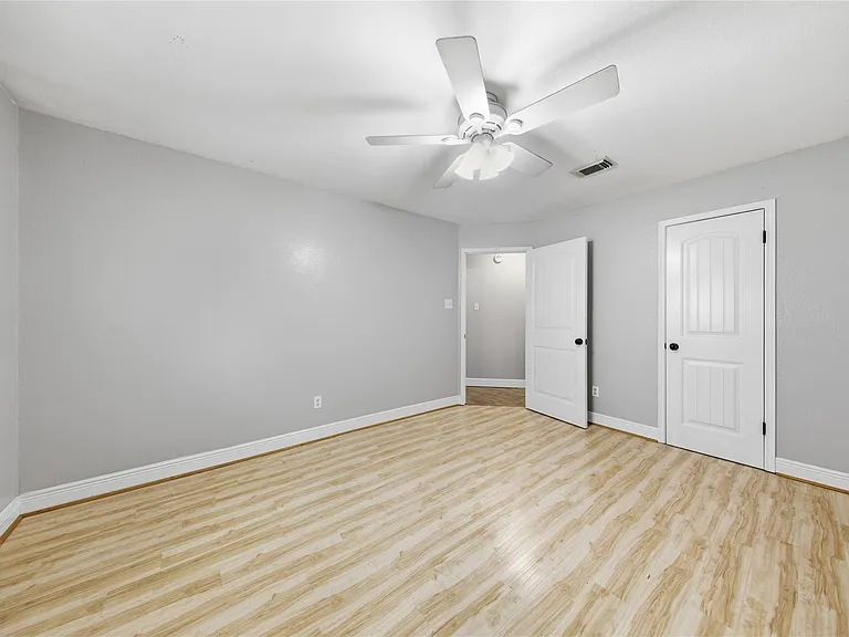13506 Spring Ct — Photo 28