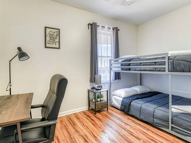 34 Gray St #2 — Photo 12