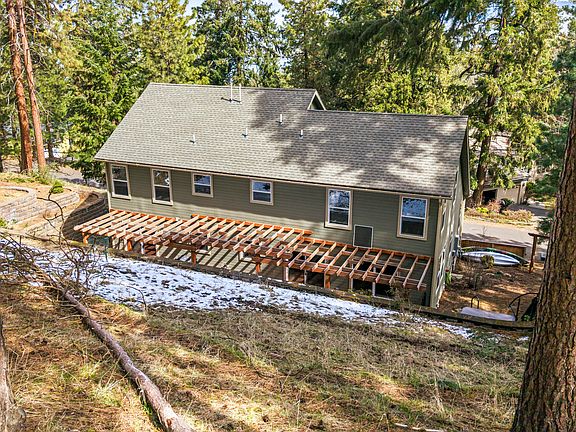 4th image of 840 Ponderosa Dr