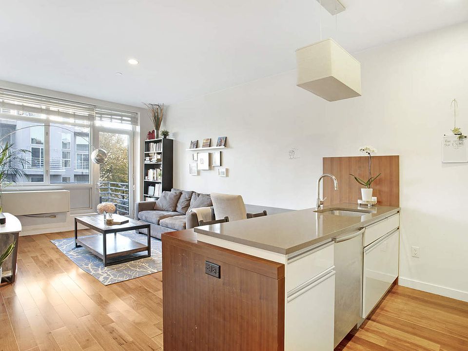 1st image of 129 Meserole St APT 3A