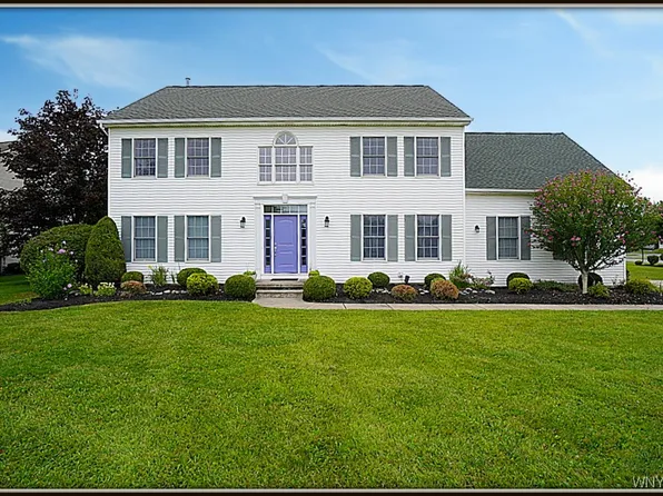 5423 Marthas Vineyard, Clarence Center, NY 14032