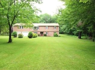 136 Wallis St, Douglas, MA 01516