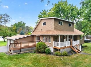11800 Oak St, Chisago City, MN 55013