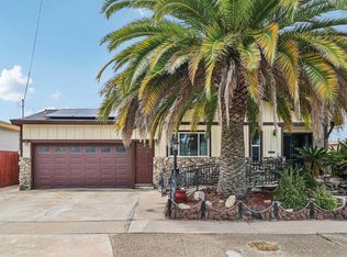 9535 Lakeview Dr, La Mesa, CA 91942