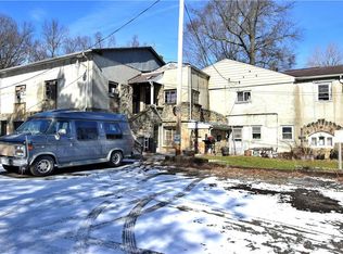 571 Homeview Ave, Leavittsburg, OH 44430