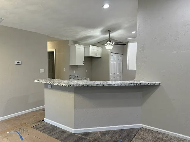 1504 English Pine Ln — Photo 4