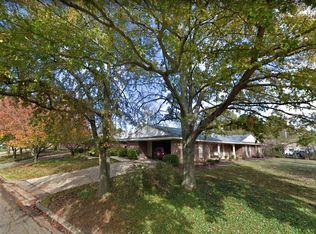 1018 Monroe St, Tupelo, MS 38801