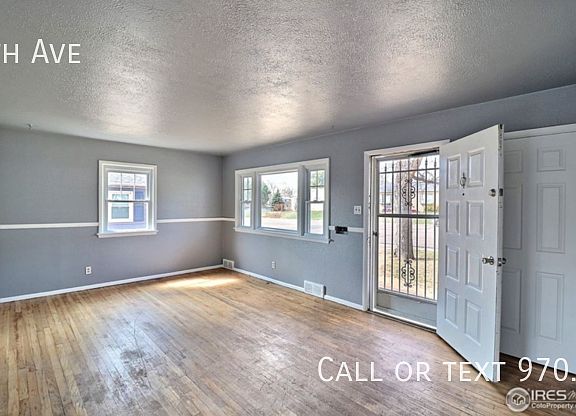 3rd image of 2428 16th Ave
