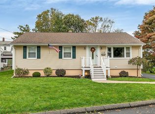 116 Van St, Stratford, CT 06614
