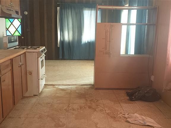 4th image of 1274 Sage Ave