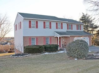 505 Colonial Cres, Lititz, PA 17543