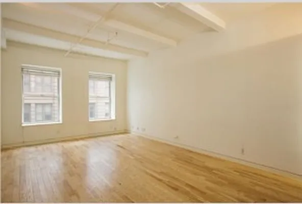 Rented by Avenue Real Estate | media 31