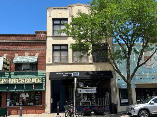 7349 Madison St APT C, Forest Park, IL 60130