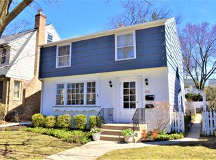 4620 N Larkin St, Whitefish Bay, WI 53211