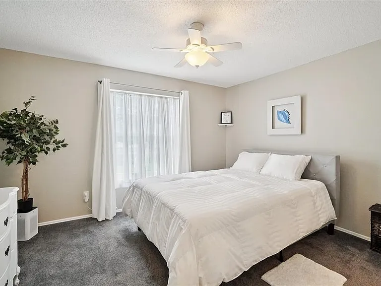 2243 Andover Cir — Photo 30