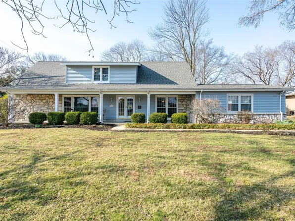 14124 Cross Trails Dr, Chesterfield, MO 63017
