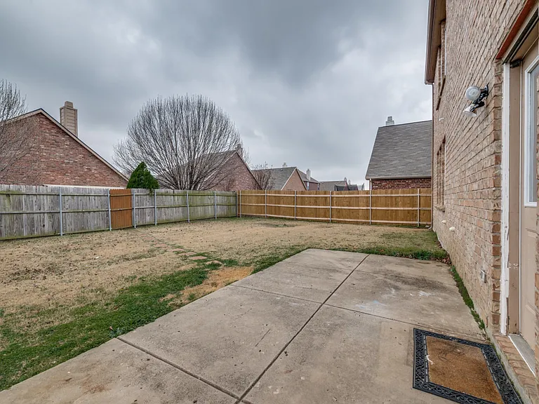 1932 Cliffrose Dr — Photo 16
