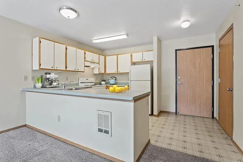 Gateway Plaza Apartments