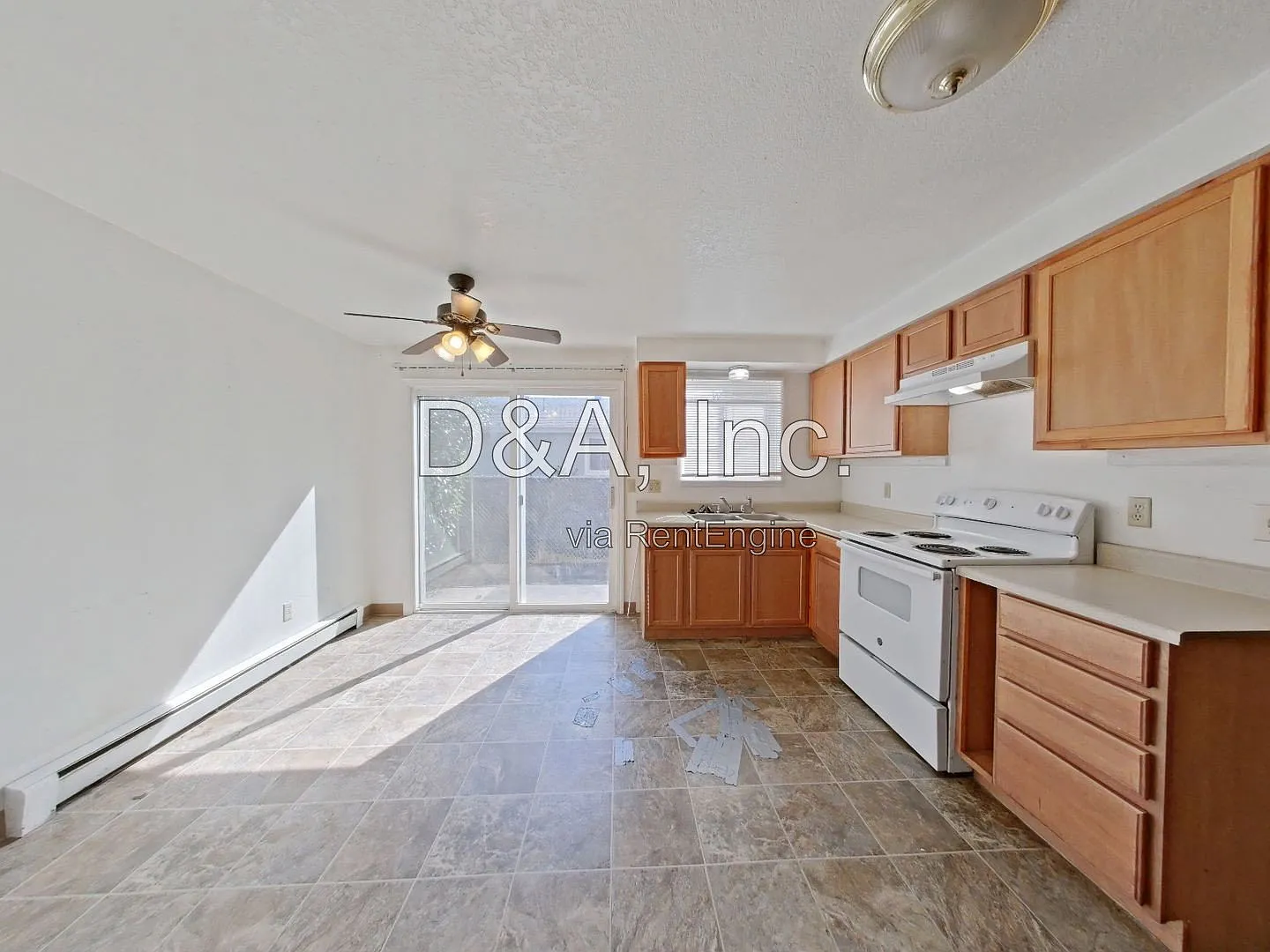 3 bed, 1.5 bath, $1,895 — Photo 4