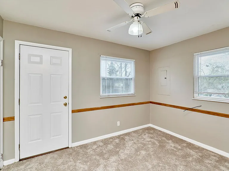 3204 Bristol Hall Dr — Photo 25