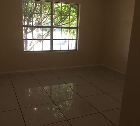 5th image of 728 San Jose St