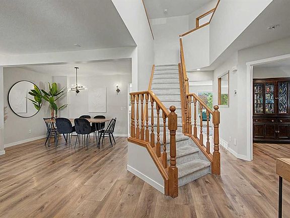 5th image of 105 NE Chaparral Ct SE