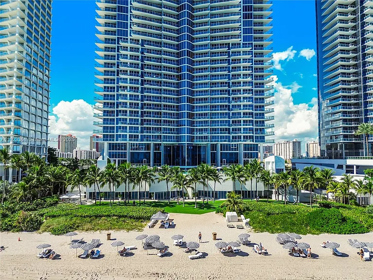 17001 Collins Ave #2508 — Photo 35