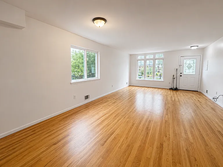 121 Cannon Ave #2 — Photo 2