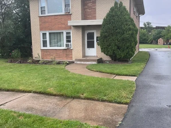 11015 S Lloyd Dr, Worth, IL 60482