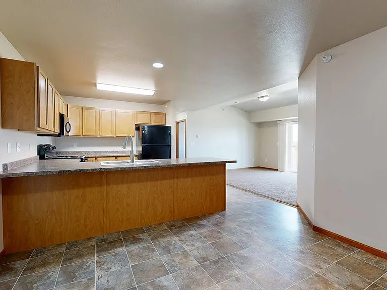 Bakken Ridge Apartments — Photo 3