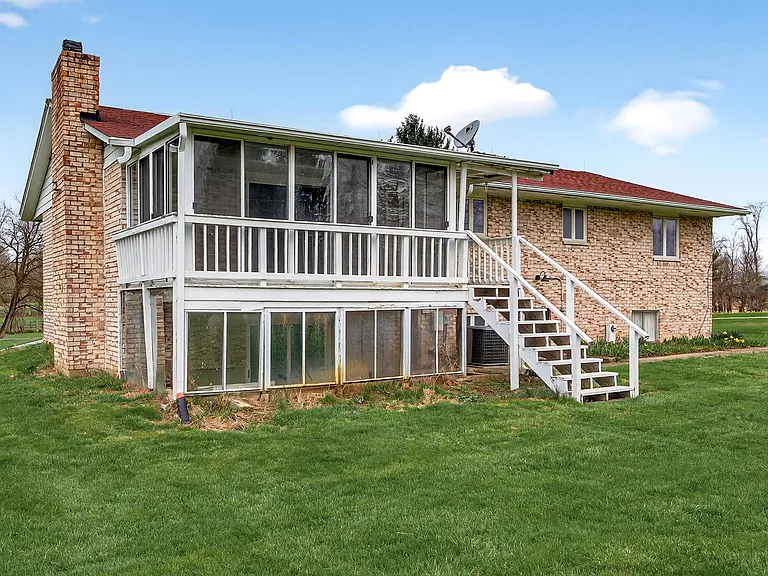 543 W Krepps Rd — Photo 35