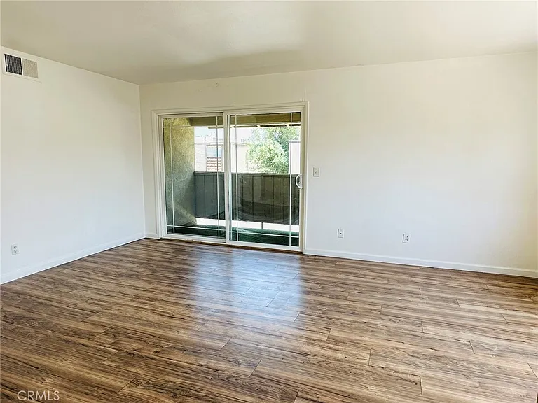 10914 Rincon St — Photo 3