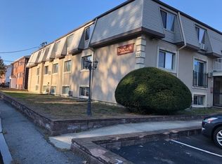 222 Stackpole St APT 17, Lowell, MA 01852