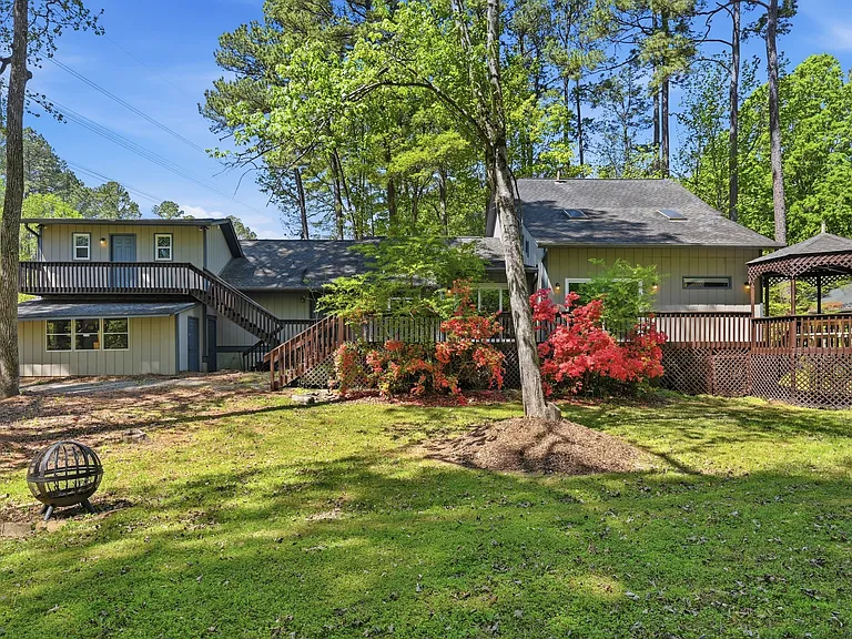 4002 Westfield Dr — Photo 47