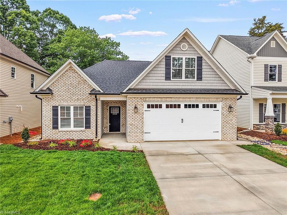 1st image of 1932 Wild Rosewood Way