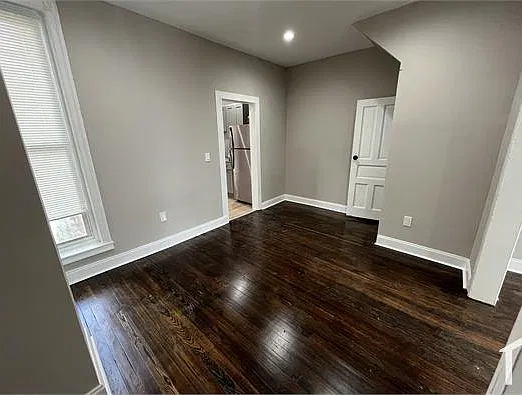 3 bed, 1000 sqft, $1,700 — Photo 4