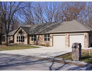 5th image of 22 Sherman Dr