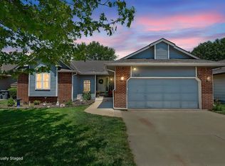9614 W Chartwell St, Wichita, KS 67205
