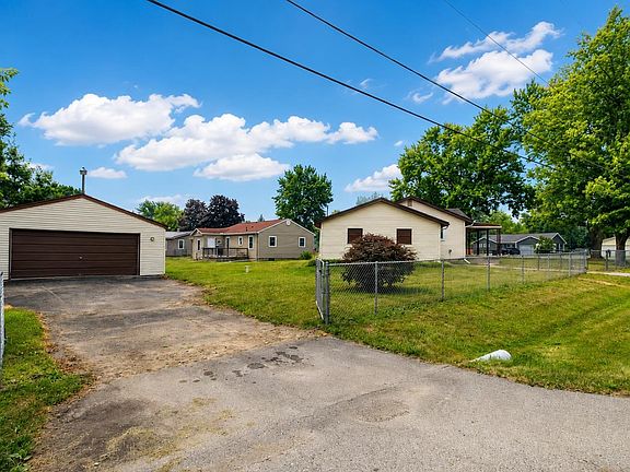 4th image of 4126 N Belsay Rd