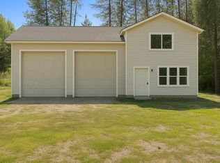 322 Triple D Ln, Newport, WA 99156