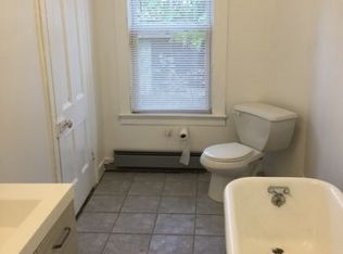 192 Van Horne St #1, Jersey City, NJ 07304