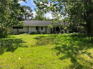 6816 Springwater St, Moss Point, MS 39563