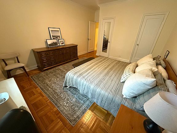 4th image of 155 E 34th St APT 18A